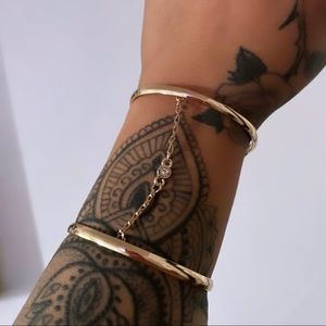 Beautiful Gold Cuff ☀️